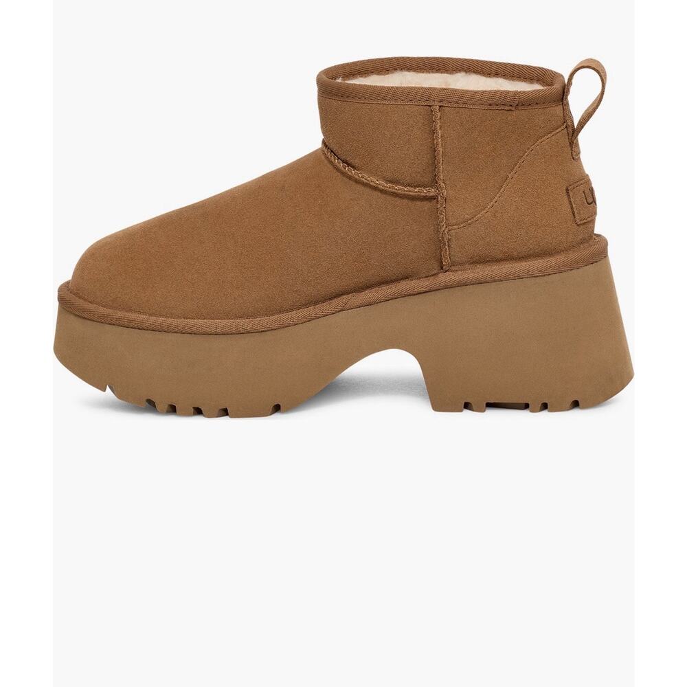 UGG Classic Ultra Mini New Heights Boot for Women Size 9 NWOB